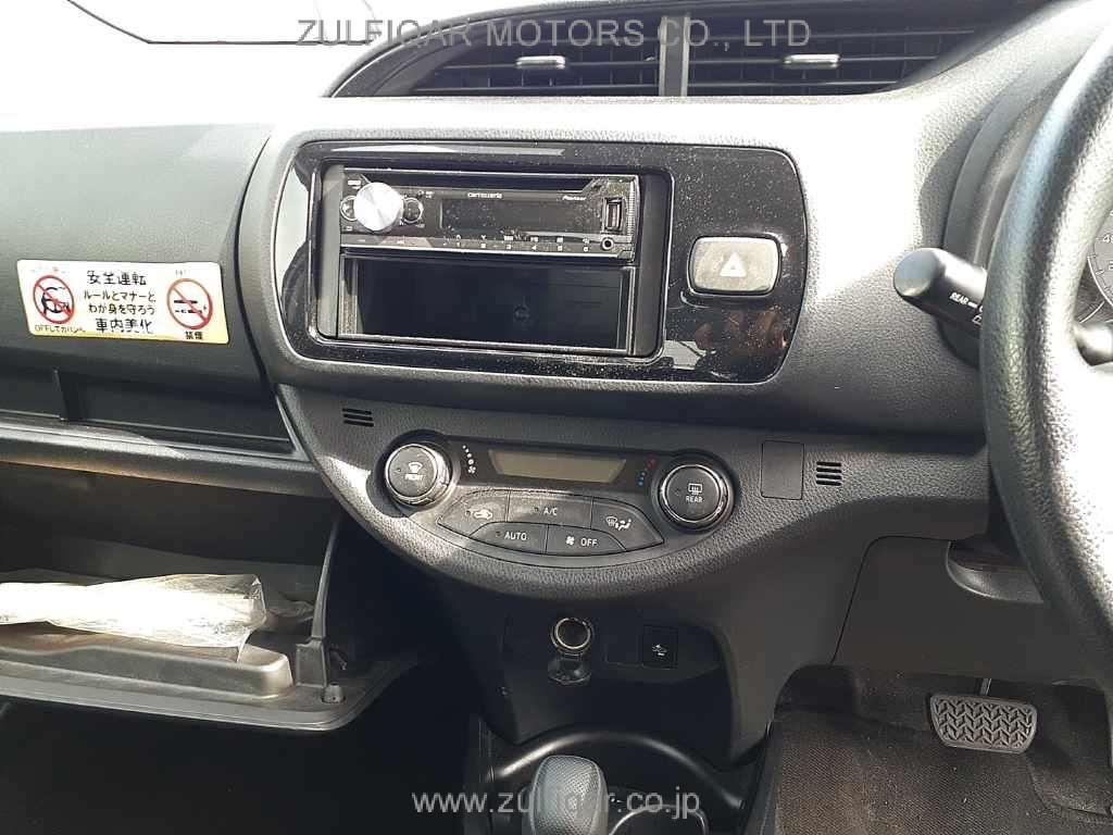 TOYOTA VITZ 2019 Image 10