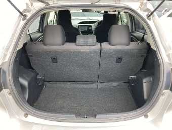 TOYOTA VITZ 2019 Image 8