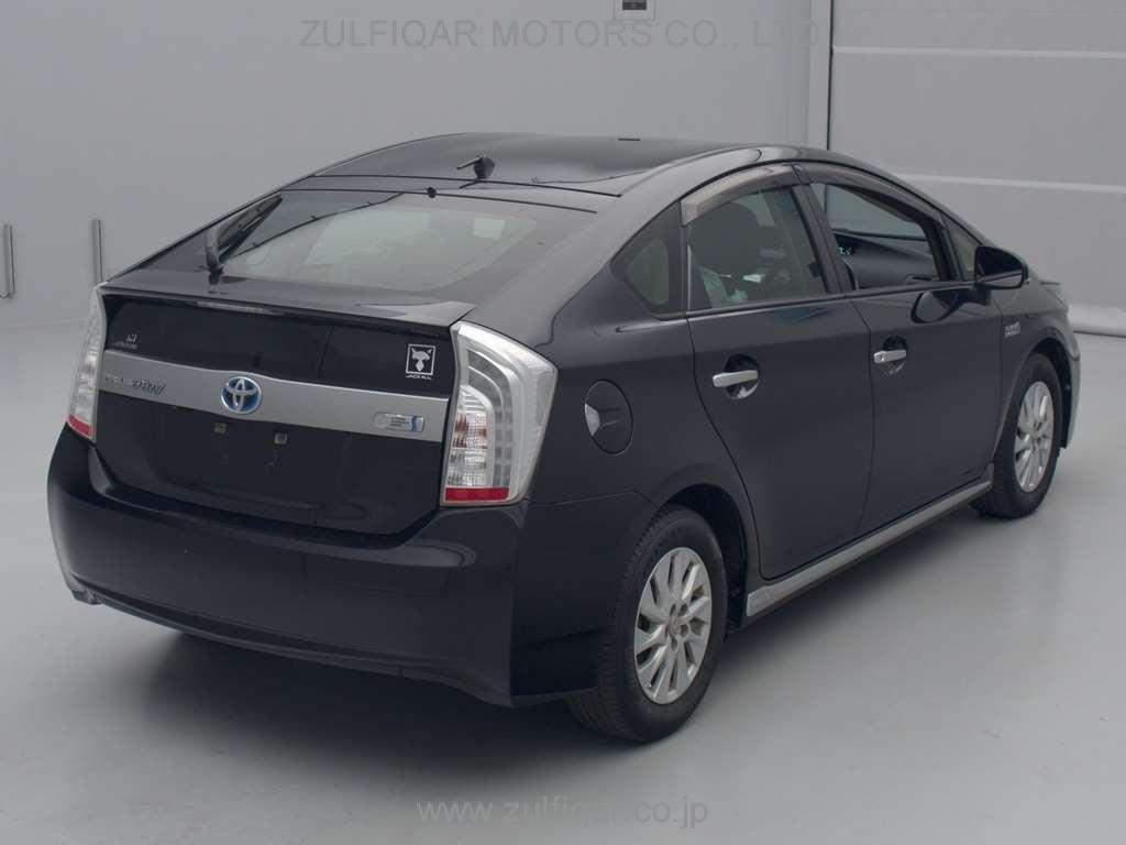 TOYOTA PRIUS PHV 2015 Image 2