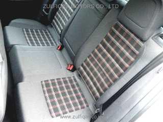 VOLKSWAGEN GOLF 2005 Image 6