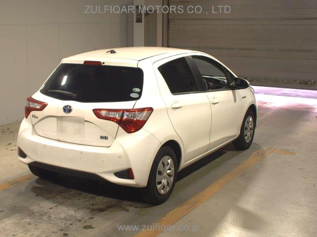 TOYOTA VITZ 2019 Image 2