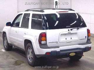 CHEVROLET TRAILBLAZER 2005 Image 2