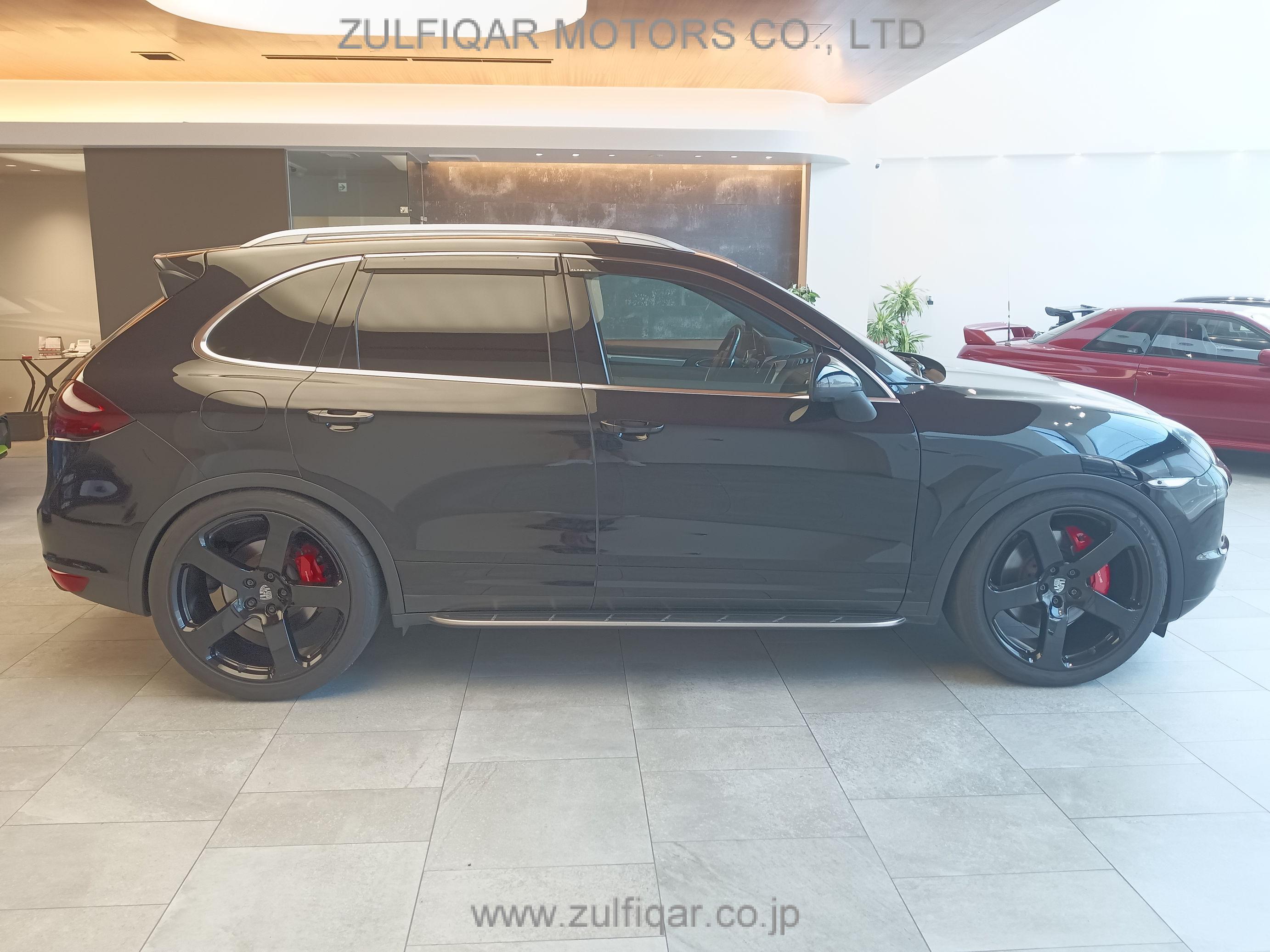 PORSCHE CAYENNE 2010 Image 4