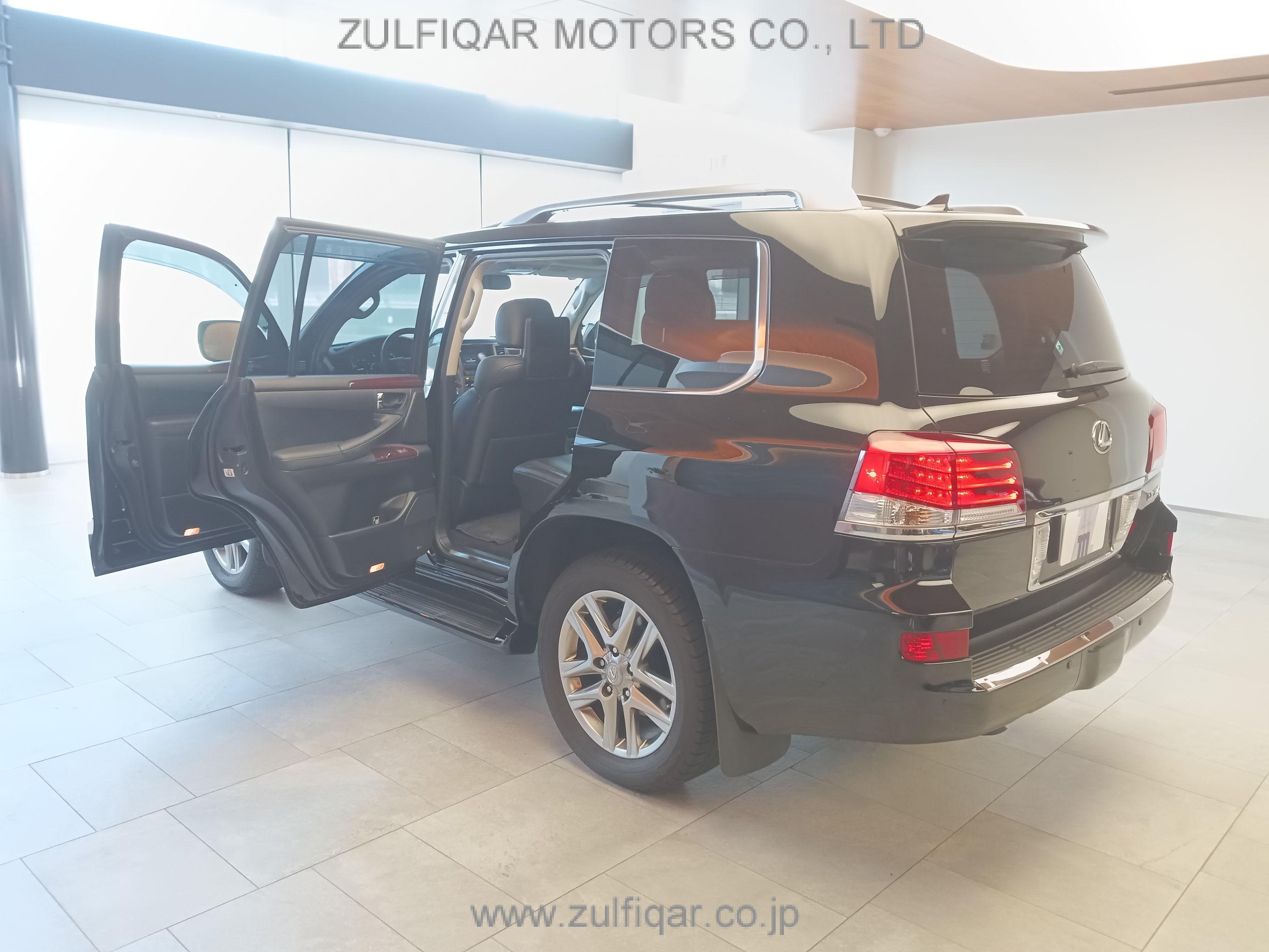 LEXUS LX 570 2013 Image 11