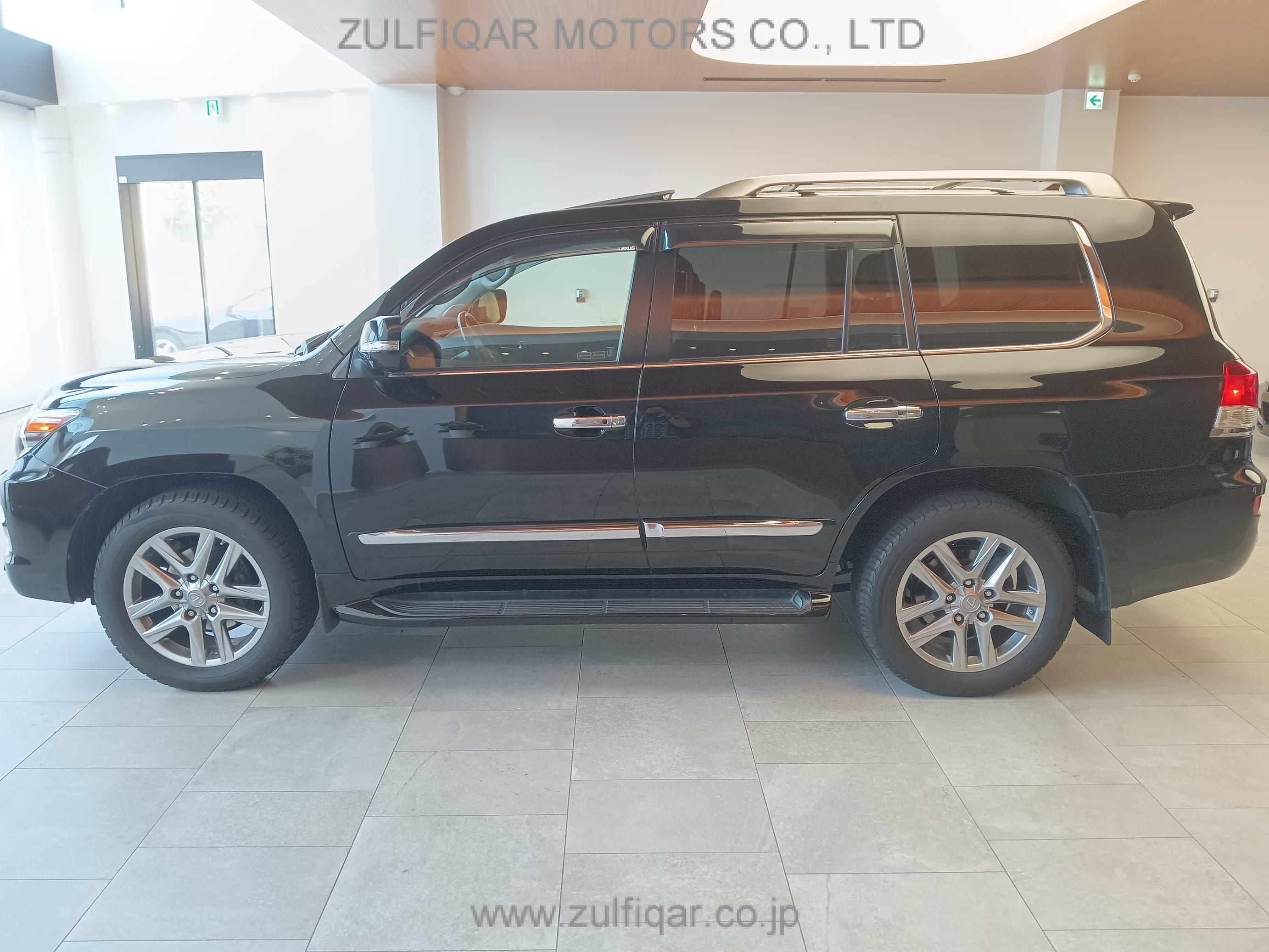 LEXUS LX 570 2013 Image 19