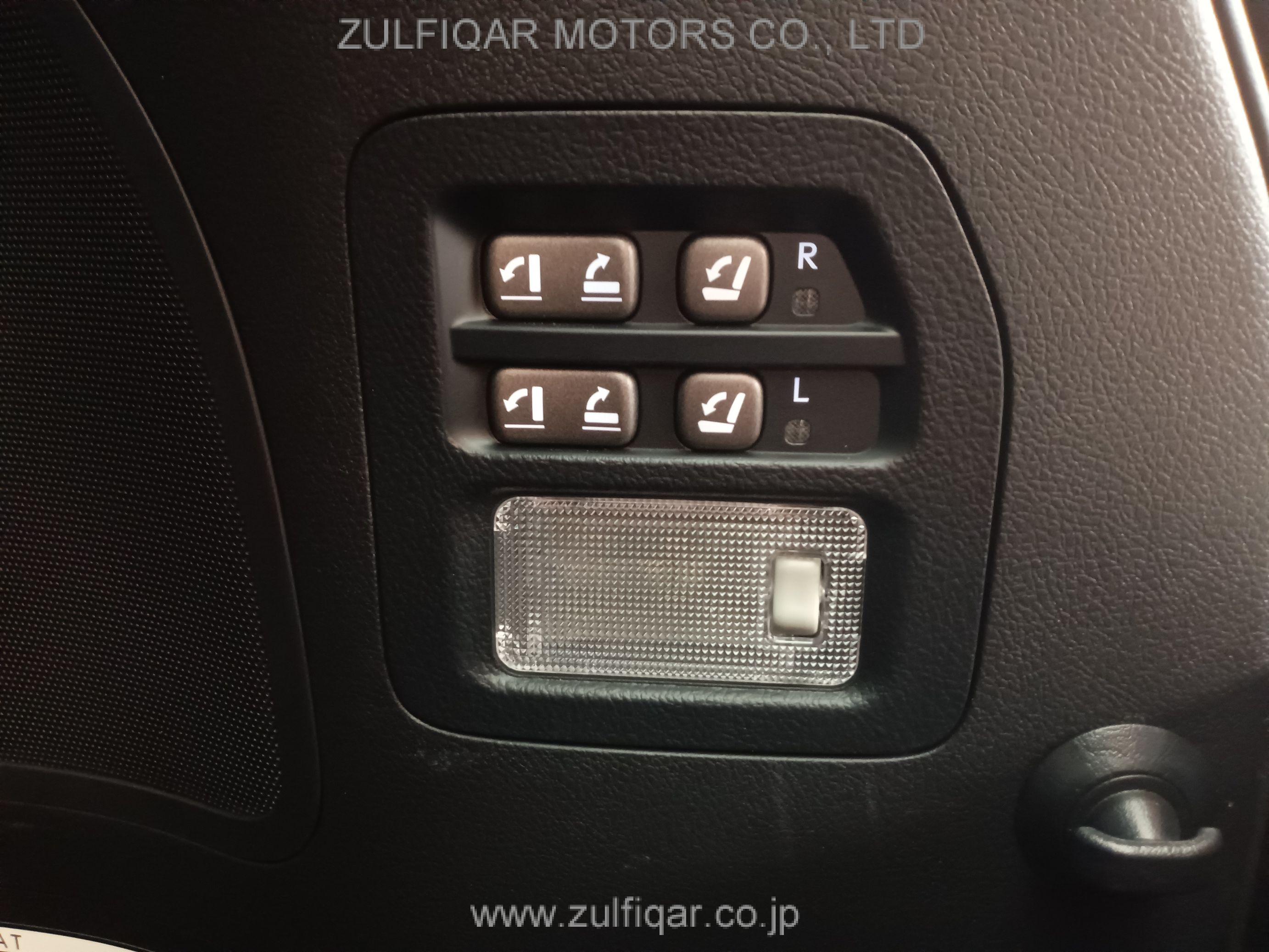 LEXUS LX 570 2013 Image 29