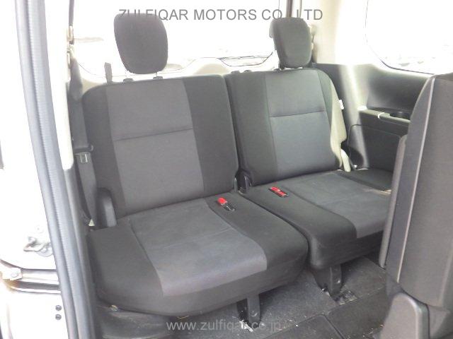 NISSAN SERENA 2020 Image 12