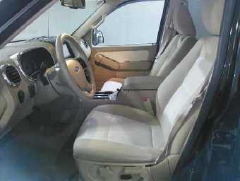 FORD EXPLORER 2010 Image 4