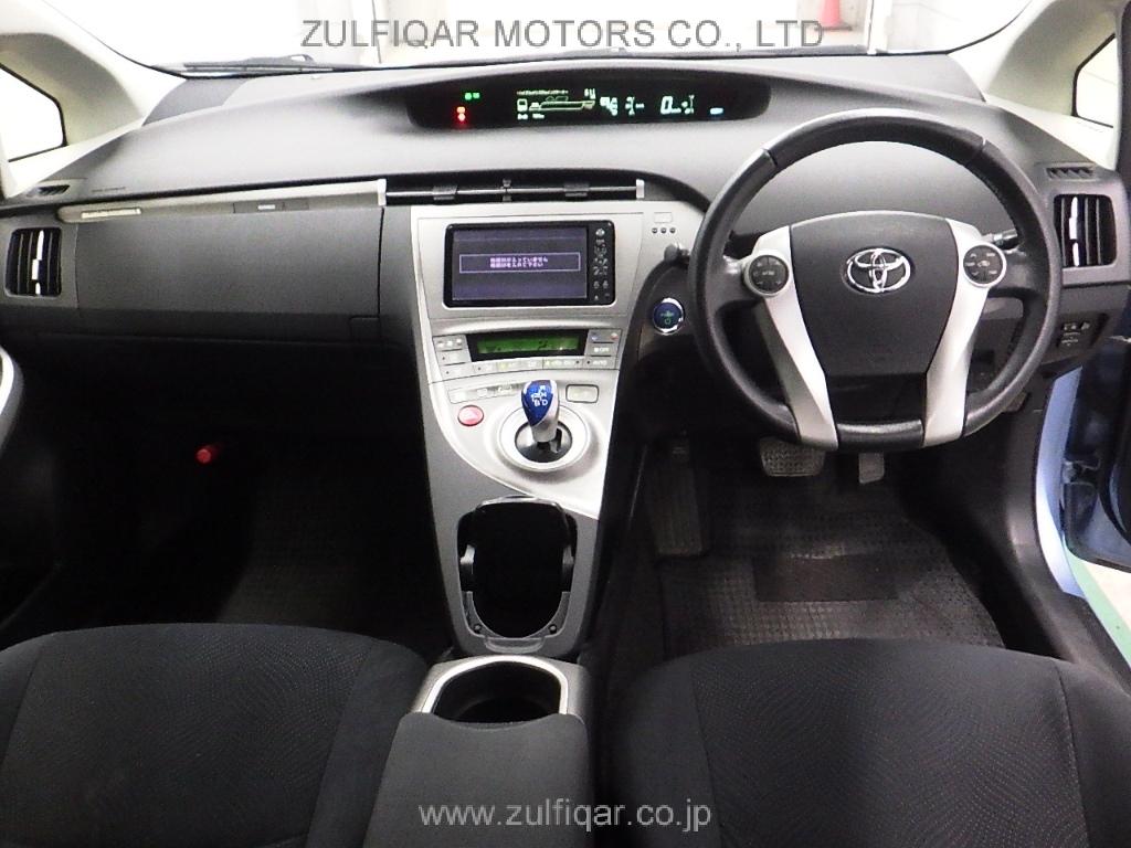 TOYOTA PRIUS PHV 2012 Image 3