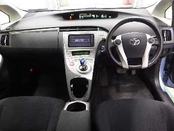 TOYOTA PRIUS PHV 2012 Image 3