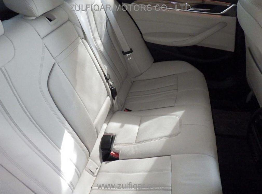 BMW 5 SERIES 2021 Image 6