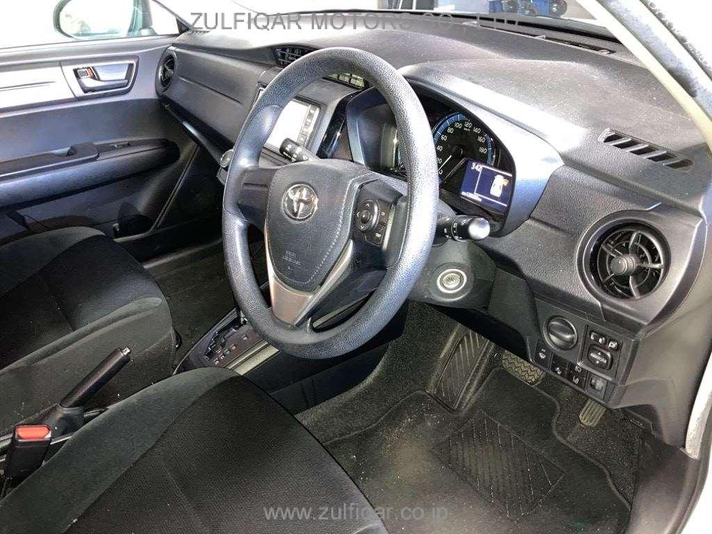 TOYOTA COROLLA AXIO 2019 Image 5