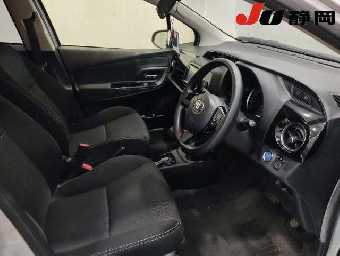 TOYOTA VITZ 2019 Image 3