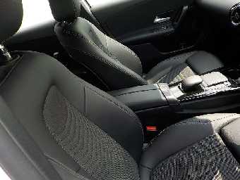 MERCEDES BENZ A CLASS 2021 Image 16