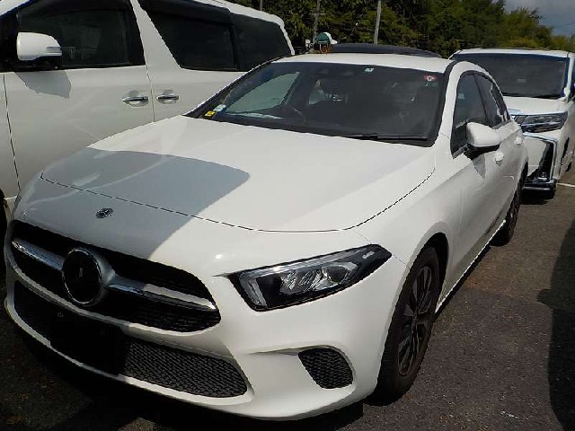 MERCEDES BENZ A CLASS 2021 Image 25