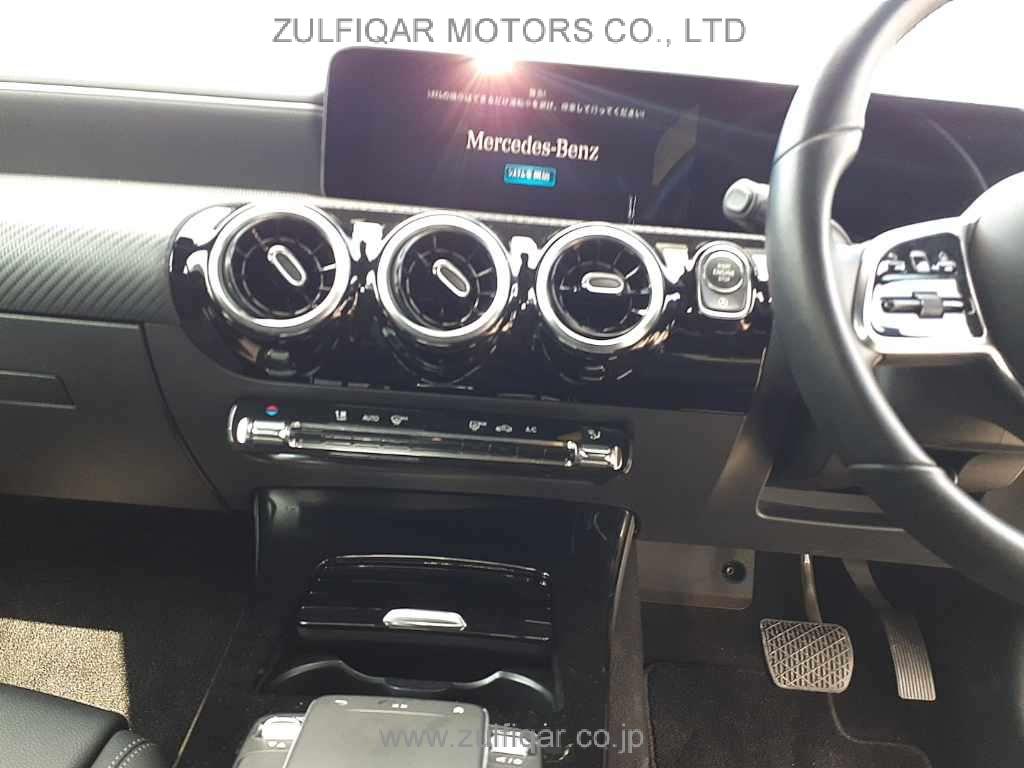 MERCEDES BENZ A CLASS 2021 Image 10