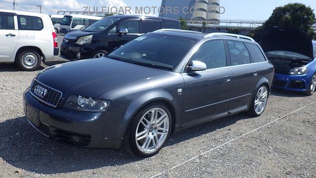 AUDI S4 AVANT 2004 Image 8