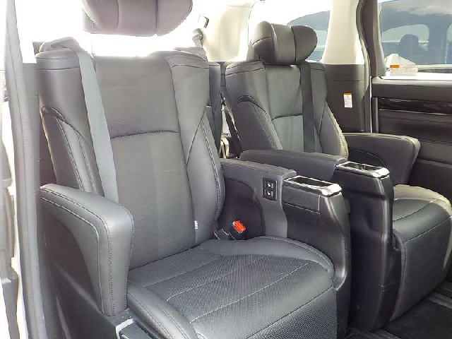 TOYOTA ALPHARD 2020 Image 23