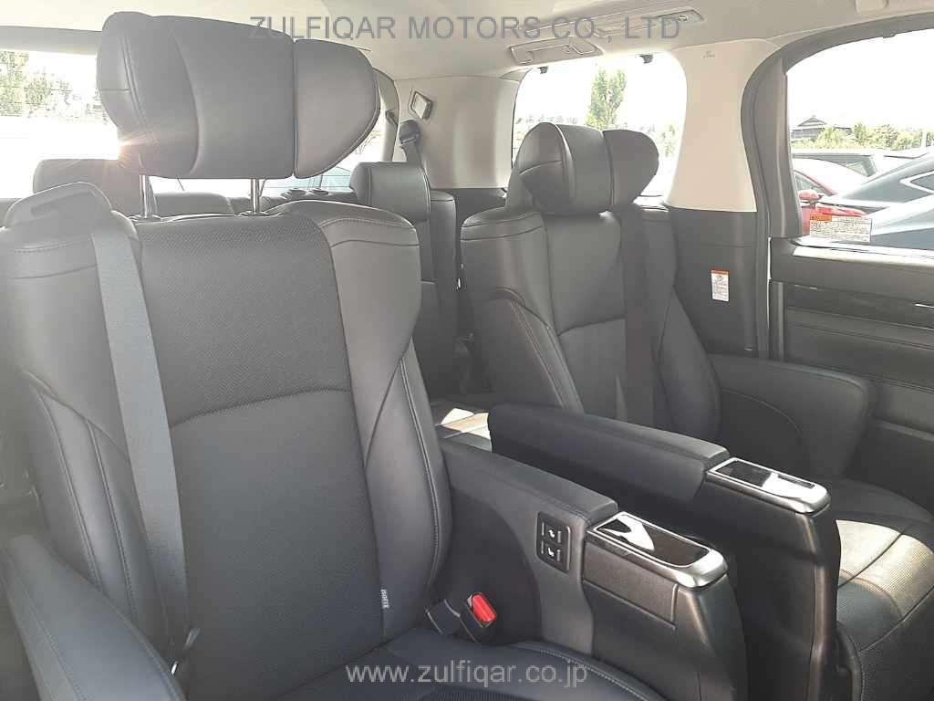 TOYOTA ALPHARD 2020 Image 9