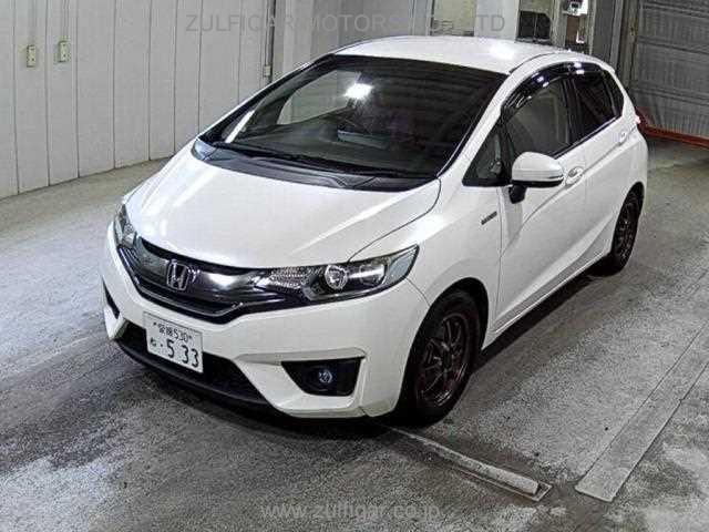 HONDA FIT HYBRID 2014 Image 4