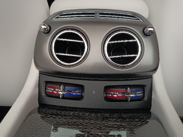 ROLLS ROYCE DAWN 2019 Image 60