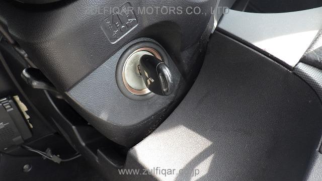 MITSUBISHI PAJERO 2010 Image 12