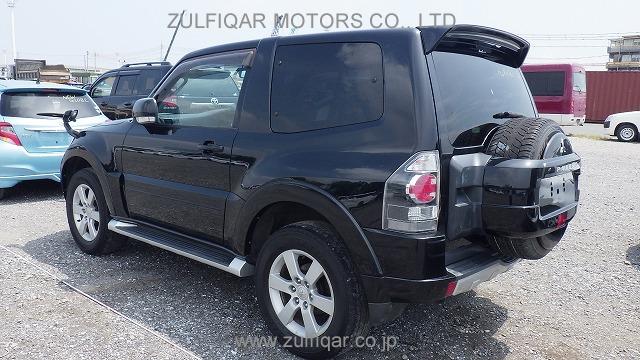 MITSUBISHI PAJERO 2010 Image 9