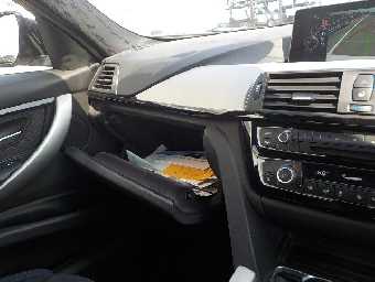 BMW 3 SERIES 2016 Image 8