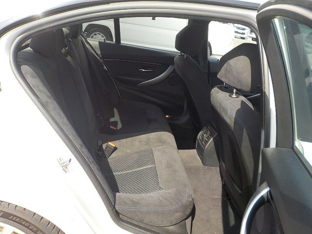 BMW 3 SERIES 2016 Image 21