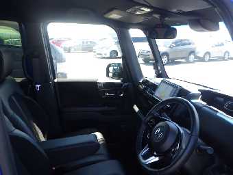 HONDA N-BOX CUSTOM 2020 Image 33