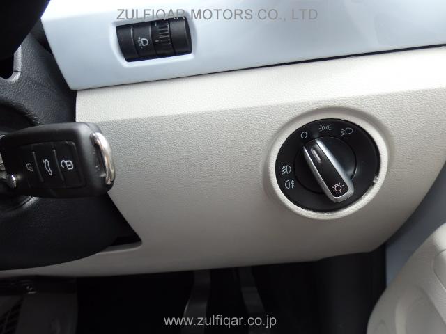 VOLKSWAGEN UP! 2013 Image 21