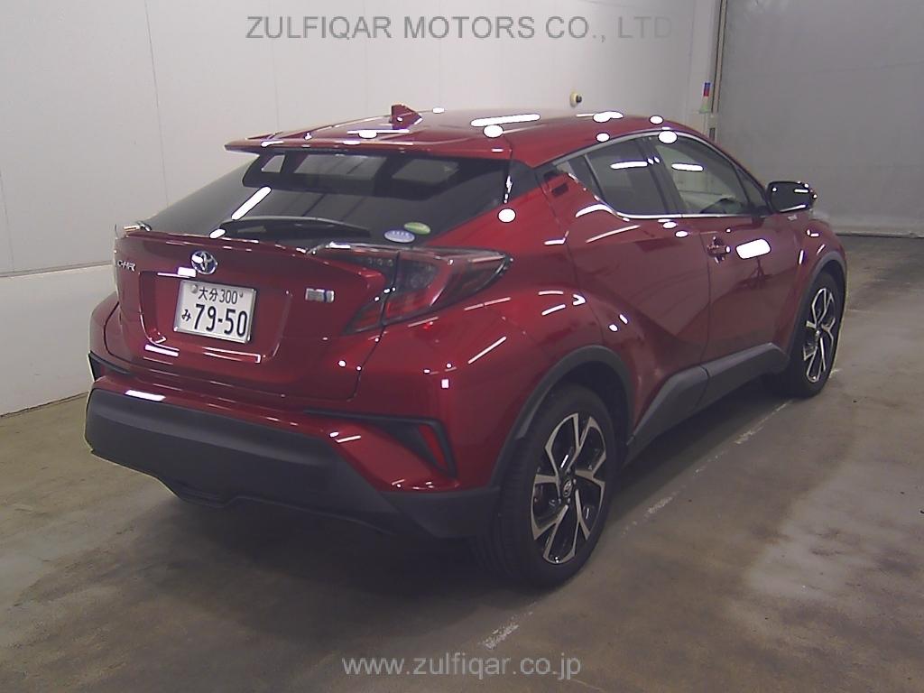 TOYOTA C-HR 2017 Image 2