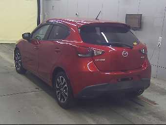 MAZDA DEMIO 2014 Image 5