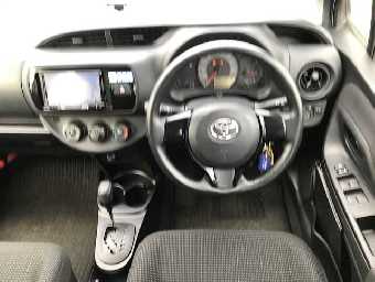 TOYOTA VITZ 2019 Image 16