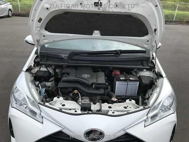 TOYOTA VITZ 2019 Image 26