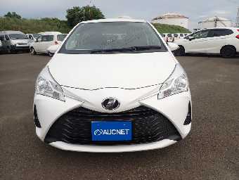 TOYOTA VITZ 2019 Image 4