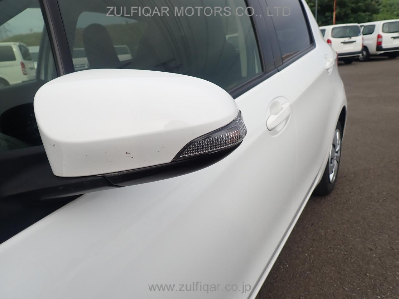 TOYOTA VITZ 2019 Image 7