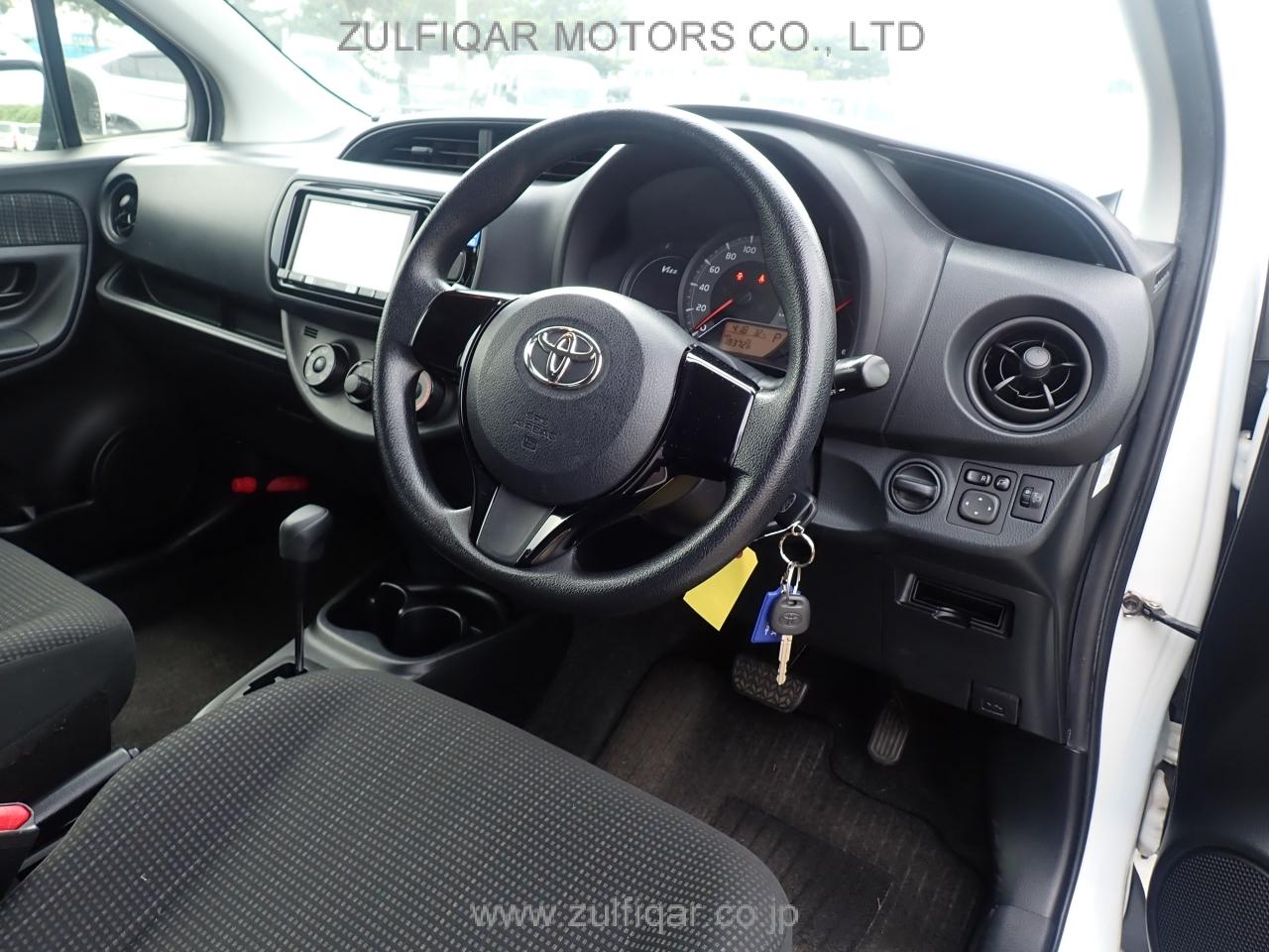 TOYOTA VITZ 2019 Image 9