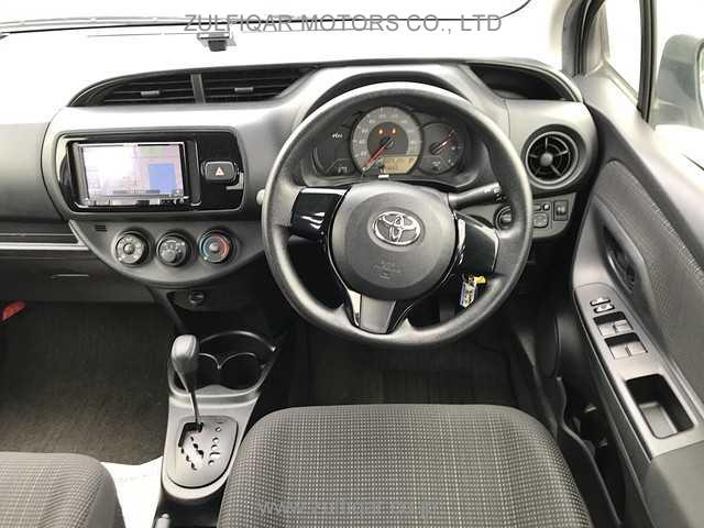 TOYOTA VITZ 2019 Image 22