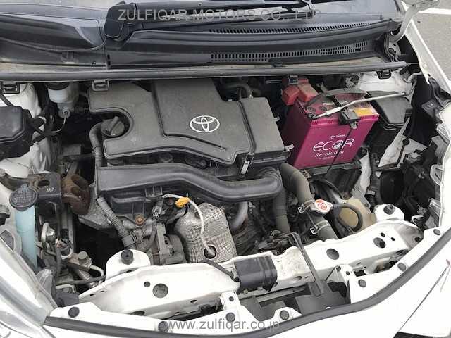 TOYOTA VITZ 2019 Image 26