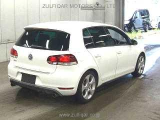 VOLKSWAGEN GOLF 2011 Image 5