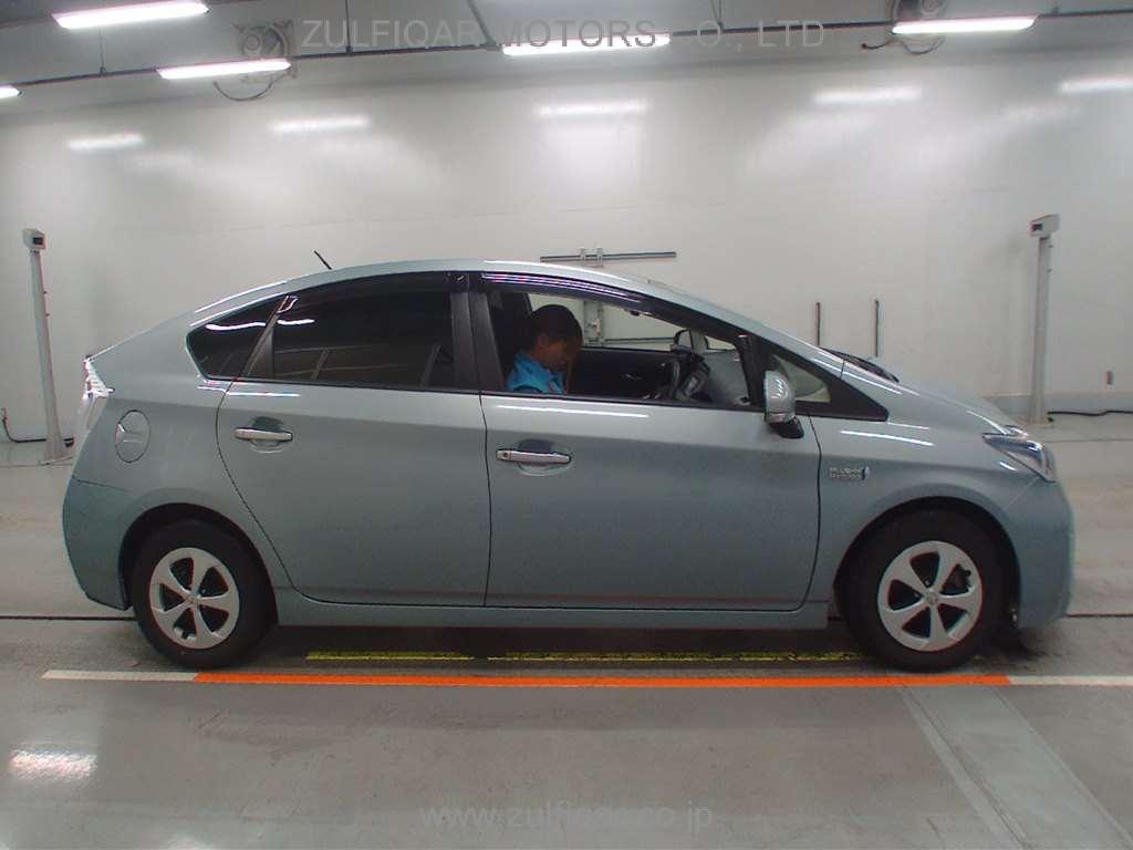 TOYOTA PRIUS PHV 2012 Image 3