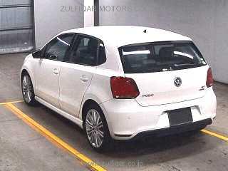 VOLKSWAGEN POLO 2013 Image 2