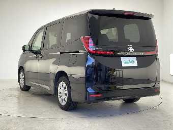TOYOTA NOAH 2022 Image 2