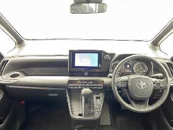 TOYOTA NOAH 2022 Image 3