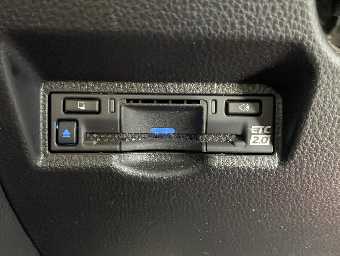 TOYOTA NOAH 2022 Image 10