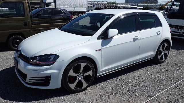 VOLKSWAGEN GOLF GTI 2014 Image 8