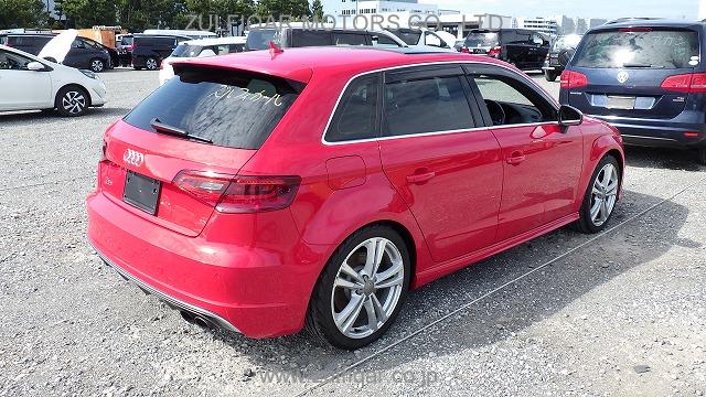 AUDI S3 2013 Image 10