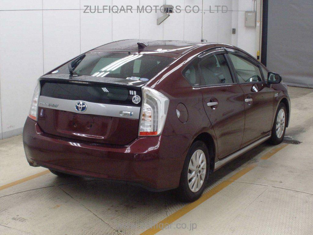 TOYOTA PRIUS PHV 2014 Image 2