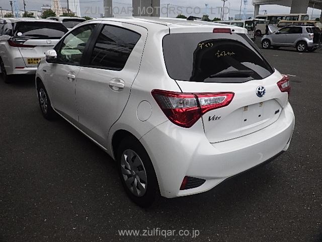 TOYOTA VITZ 2019 Image 23